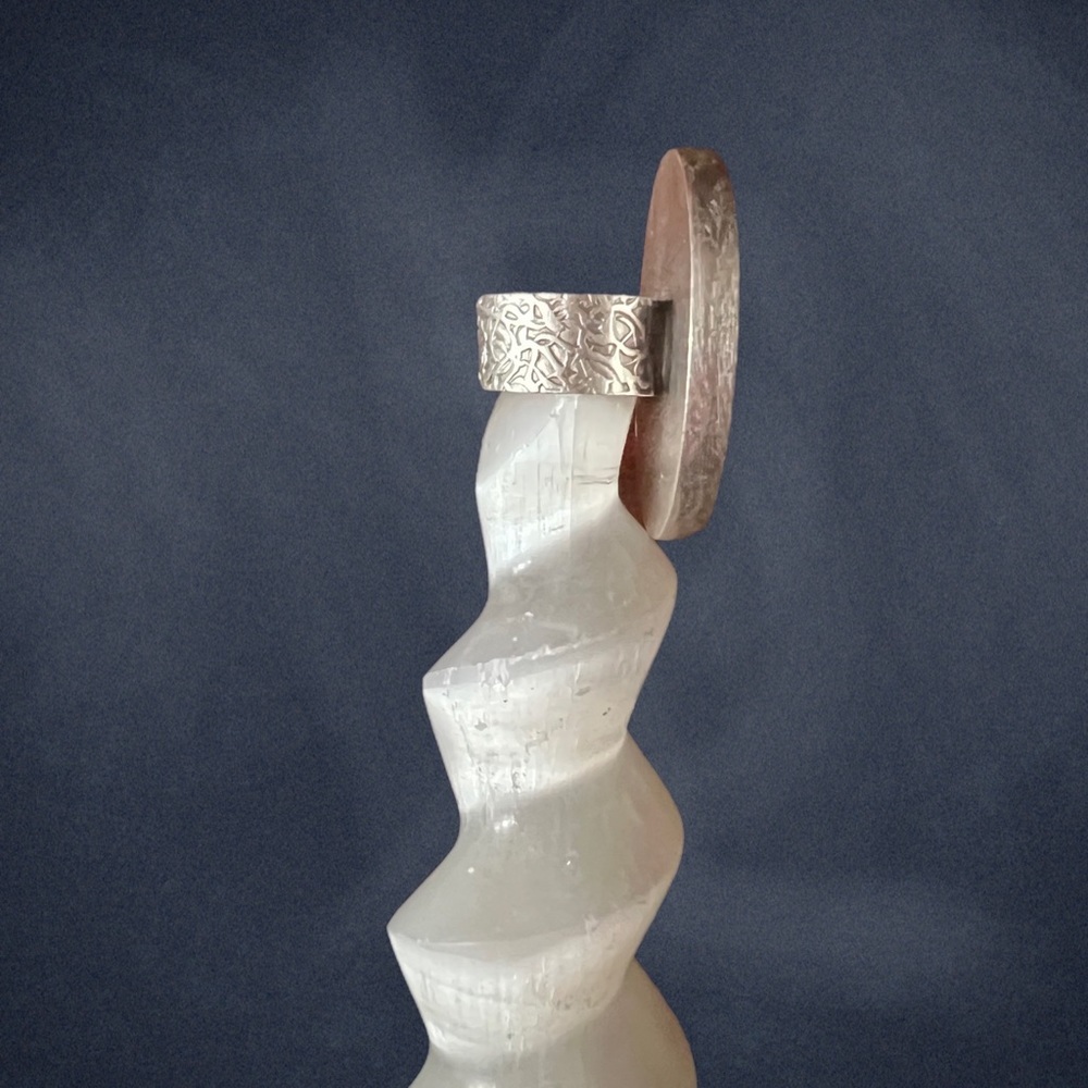 Statement Ring - Picture 2 of 2
